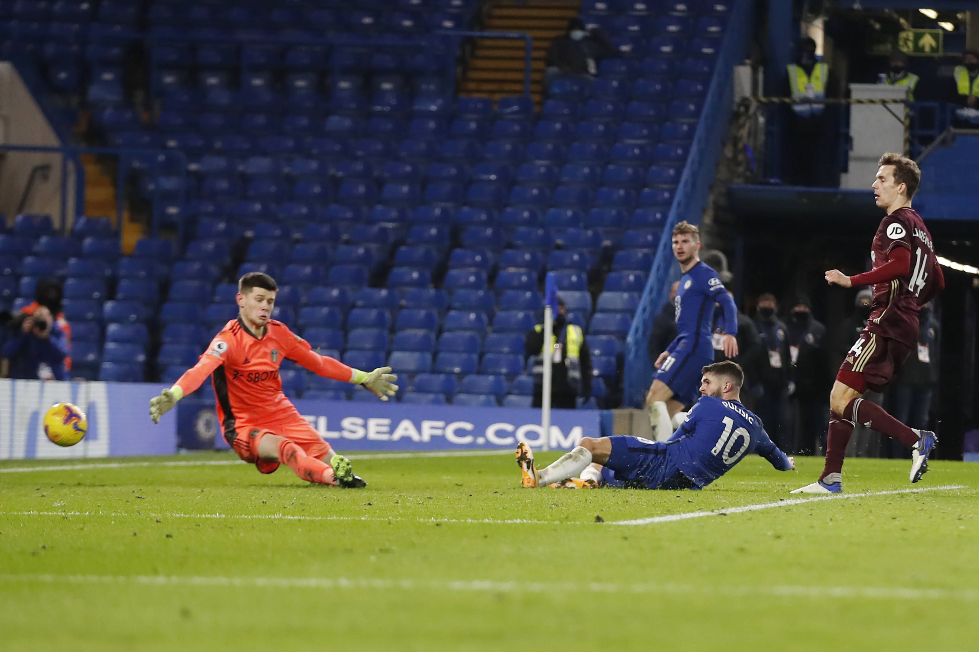 速抢夺球权 速抢夺球权